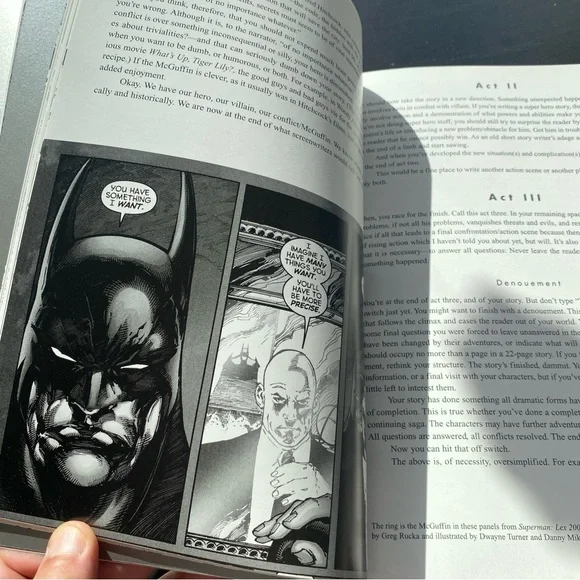 DC Comics 2 Set Guide to Coloring & Lettering Comics Writing Comics. - Picture 10 of 11